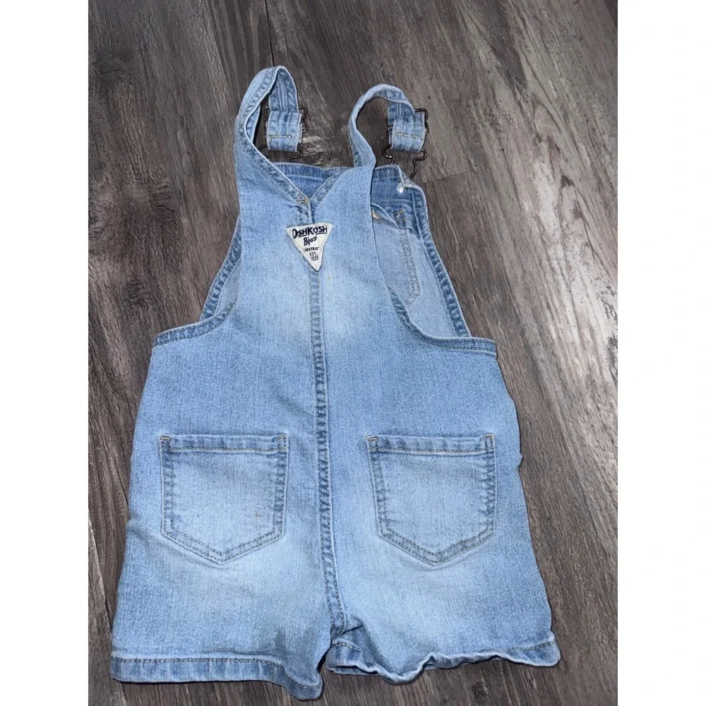 OshKosh Bgosh Girls Blue Denim Butterfly Embroidered Shortalls Size 3T 6K411710